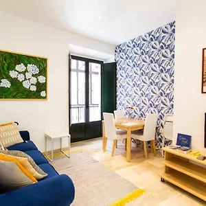 Cheap & Chic In The Center Of Sevilla Siviglia