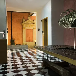 Aguilas5 Sevillasuites Siviglia
