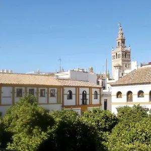 En La Plaza Dona Elvira, 7 Siviglia