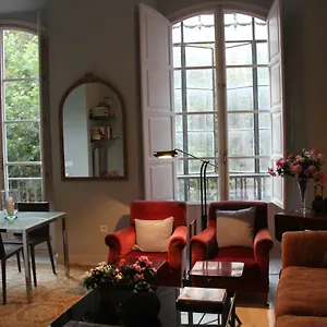 Luxurious 2 Bedroom Flat In A Historic Building Apartment